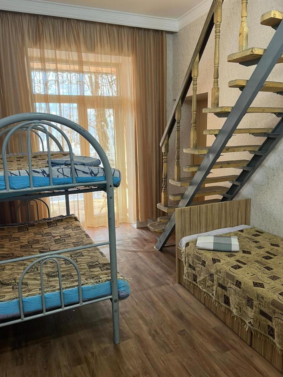 Apartments On Mustafa Ozturk Almaty Quarto foto
