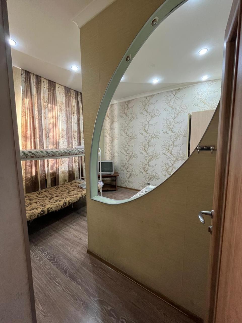 Apartments On Mustafa Ozturk Almaty Quarto foto